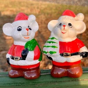 Vintage Salt And Pepper Shaker Set Ceramic Mouse Santa Claus Wreath & Tree